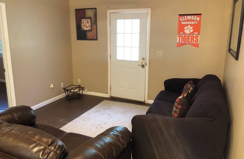 Seneca House | Clemson lake access directly across the lake from campus, Gameday, Vacation
