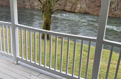 Bristol House | Cleo's Place Pappaw's Fishing Pad #4