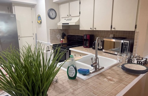 Isla del Sol Apartment | Close to everything! 1bdr in St. Pete beach