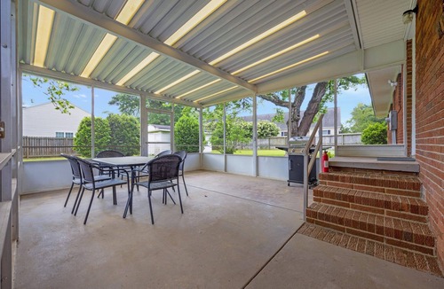 Aiken House | Close to Southside, Downtown, and Horse District