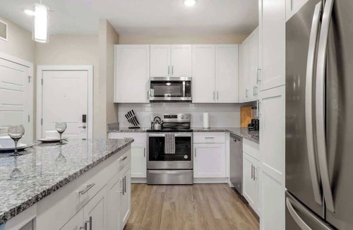 Southeast Orlando Apartment | Close to Universal King Suite, Pet-Friendly Stay