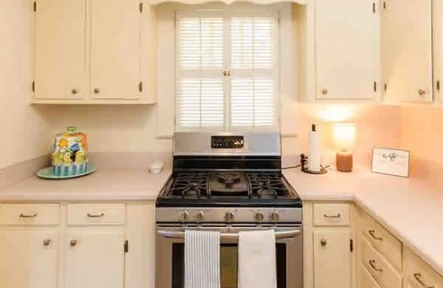 Gainesville House | Closest to DOWNTOWN! Pet Friendly