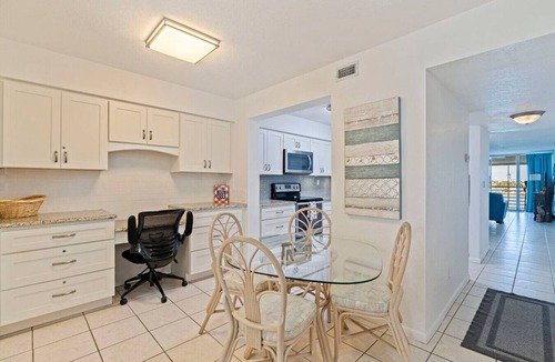 St. Petersburg Condo | Club Bahia Penthouse Waterfront Views Isla del Sol