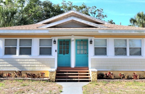 Bradenton House | Coastal Casita Retreat - Near Anna Maria Island and DT Bradenton