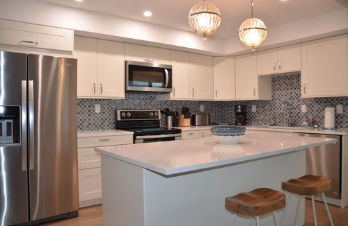 Isla del Sol Condo | Coastal Charm at Isla del Sol – 3BR Bayfront Escape.