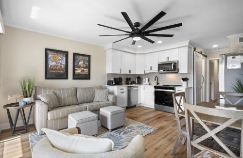 Folly Field Apartment | Coastal Comfort Escape - Beach & Tennis Resort & Beach Access