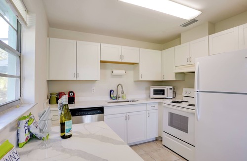 Hobe Sound House | Coastal Escape w/Lanai: 2 Mi to Hobe Sound Beach