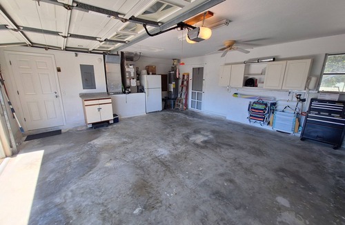 Sebastian Highlands House | ☆☀︎❀Coastal Retreat! Heated Pool, Boat/RV Parking Double Lot, 3 miles to Beach!