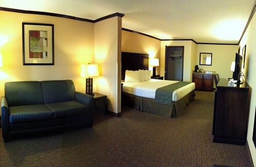 Cochran Hotel | Cochran Inn & Suites