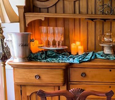 Williamsburg Bed & Breakfast | Colonial Gardens B & B