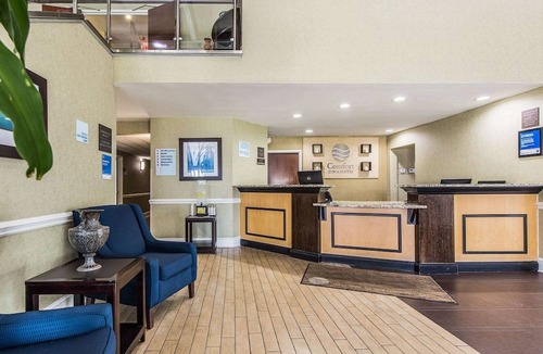 Greenwood Hotel | Comfort Inn & Suites Greenwood near University
