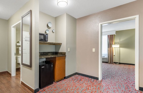 North Charleston Hotel | Comfort Inn & Suites North Charleston - Northwoods