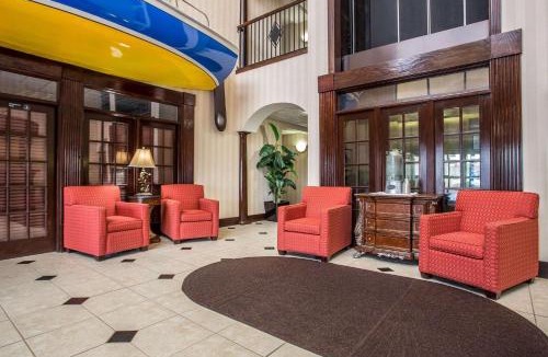 Columbia Hotel | Comfort Inn & Suites FtJackson Maingate