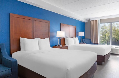 Sanford Hotel | Comfort Inn & Suites Orlando North
