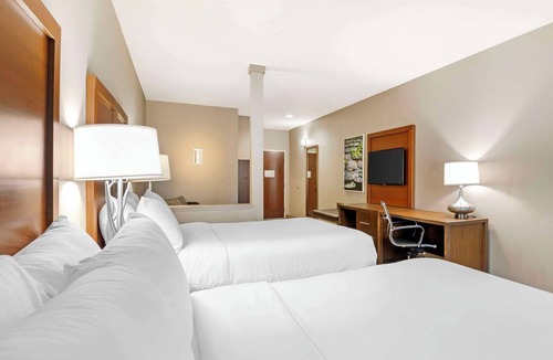 Valdosta Hotel | Comfort Inn & Suites Valdosta I-75