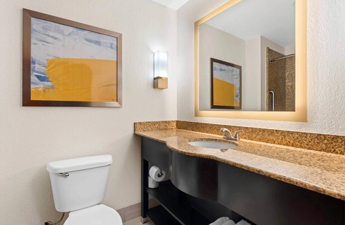 Augusta Hotel | Comfort Suites Augusta Riverwatch