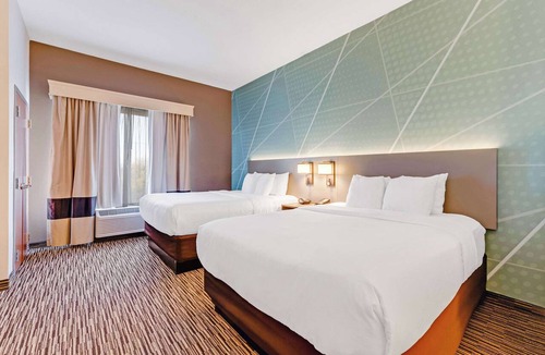 Murfreesboro Hotel | Comfort Suites Murfreesboro Shopping District