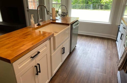 North Charleston House | Comfortable and elegant 3 bedroom home with King Bed master suite.