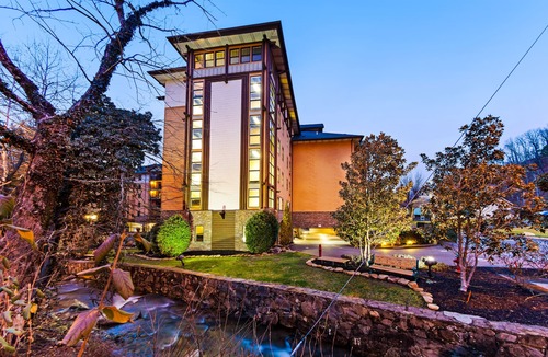 Gatlinburg Condo | Comfortable downtown condo w/free attraction tickets, fireplace, & hot tub/pool