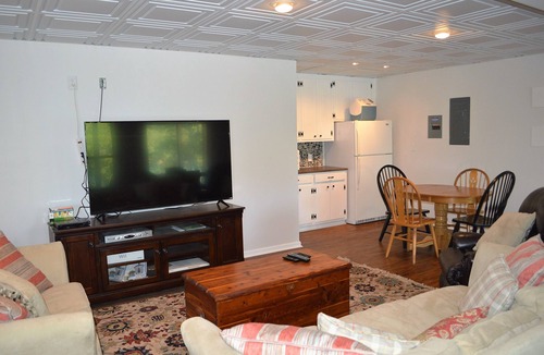 Normandy Shores House | Comfortably Designed Lake Keowee Waterfront, Minutes to Clemson- In Seneca