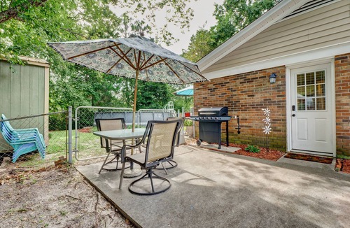 Kings Grant House | Comfy 3 bedroom home with a pool