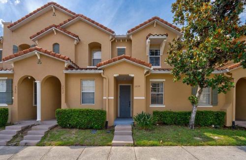 Crestwynd Bay House | Comfy Townhome Minutes from Disney