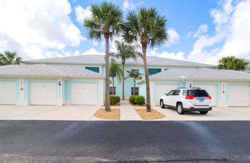 North Port Condo | Community Pool, Blue Oasis