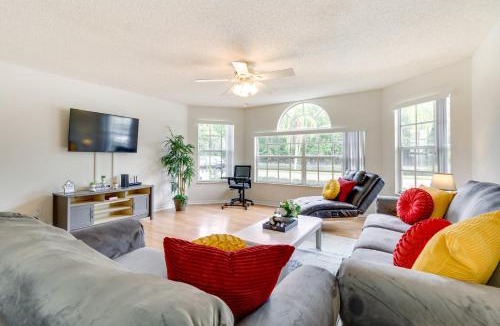 Royal Palm Bay House | Condo w/Pool Access & Patio: 8 Mi to Disney!