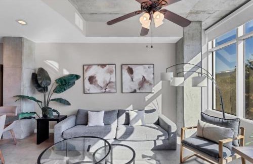 South Eola Apartment | Contemporary 2 bdrm 2 bath Downtown Orlando
