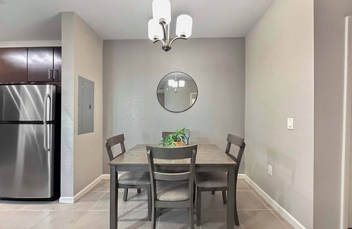 Pinellas Park Apartment | Contemporary Comfort in Prime Location