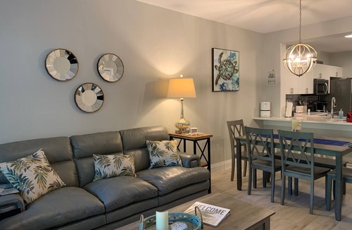 Ole Condo | Coral Falls Retreat on 1st Floor - Lely