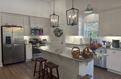 Lincolnton Cottage | Cottage near Elijah State Park, Savannah Lakes Village, Baker and Hickory Knob.