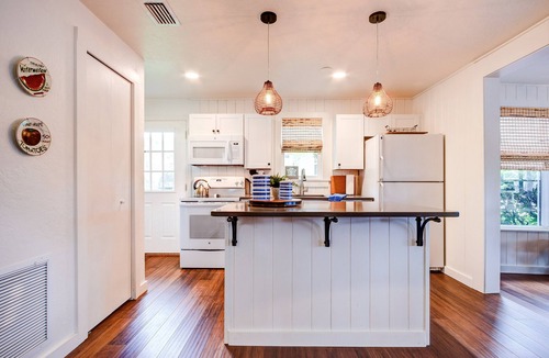 Lemon Bluff House | Cottage on the River
