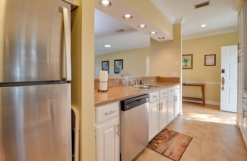 Murrells Inlet Cottage | Cottage w/Deck & Pool Access ~ 6 Mi to Beach