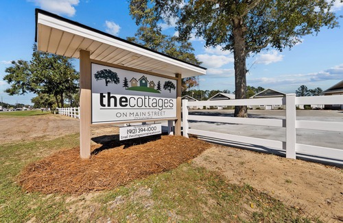 Reidsville Apartment | "Cottonwood" Cottage Reidsville Georgia