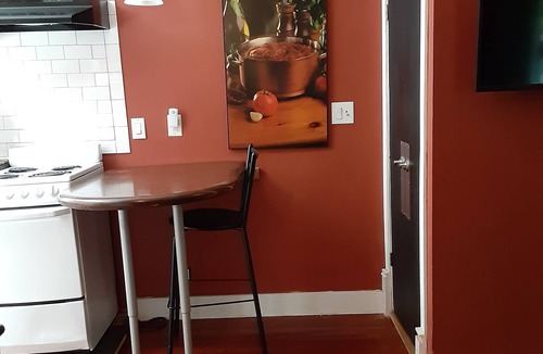 Mint Hill Apartment | Country/City Vibe Crash Pad