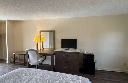 Franklin Hotel | Country Host Inn Franklin VIRGINIA – Budget‑Friendly Hotel