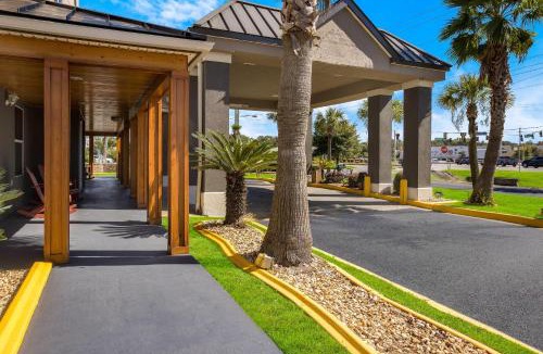 Hinesville Hotel | Country Inn & Suites by Radisson, Hinesville, GA