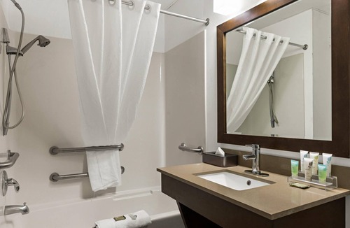 Hinesville Hotel | Country Inn & Suites by Radisson, Hinesville, GA