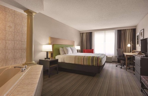 Polk Village Hotel | Country Inn & Suites by Radisson, Beaufort West, SC