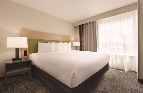 Savannah Hotel | Country Inn & Suites by Radisson, Savannah Midtown, GA
