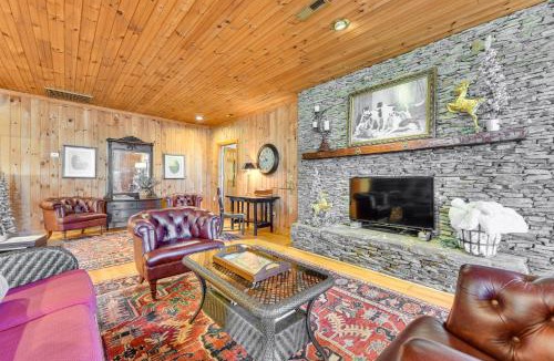 North Carolina Piedmont House | Countryside Cabin Rental ~ 10 Mi to Wadesboro!