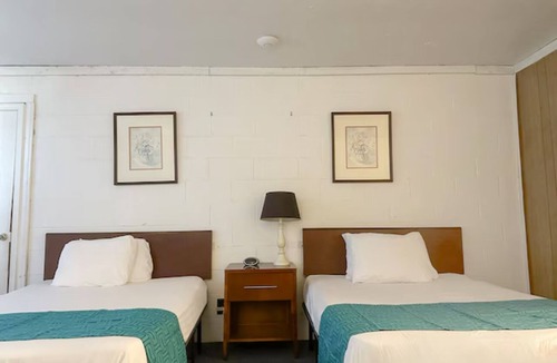Spencer Hotel | Countryside Stay Minutes from Fall Creek Falls & Top Tennessee Attractions