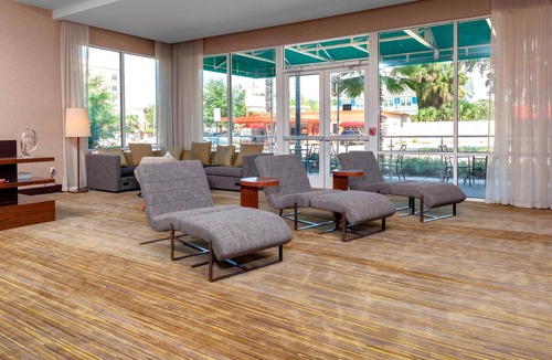 DeLand Hotel | Courtyard by Marriott DeLand Historic Downtown