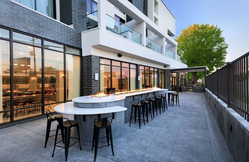 Richmond Hotel | Courtyard by Marriott Richmond Scott’s Addition