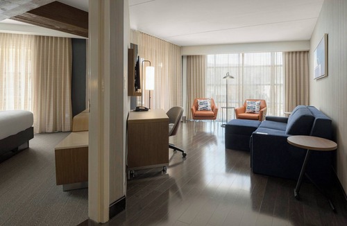 Gatlinburg Hotel | Courtyard by Marriott Gatlinburg Downtown