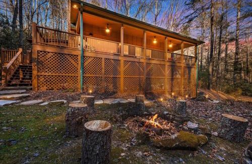 Brevard House | Cove House - Peaceful Nature Retreat on 66 Acres, Pond and Trails!
