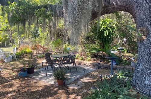 Port Charlotte Apartment | Cozy 1-bedroom apartment in peaceful Port Charlotte with AC. Close to amenities.