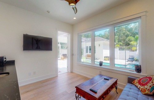 Historic Old Northeast Apartment | Cozy 1-bedroom apartment with pool, in charming St. Pete's Old Northeast