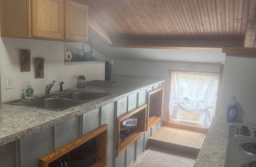 Leesville Apartment | Cozy 1-bedroom apartment in nice Leesville with AC Lake access